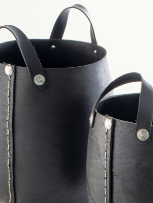 2 BASKETS WITH GIGOGNES...